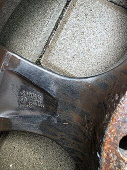 Zimní sada Continental 195/65 R15 na disku 6,5Jx15H2 ET45 - 7