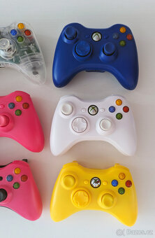 Barevné ovladače Xbox 360 - jako nové, Praha - 7