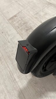 Elektrická koloběžka CORY COOL – výkon 500W, dojezd 70km - 7