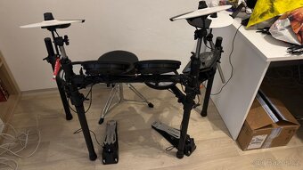 Elektronické bicí se sedačkou - 7