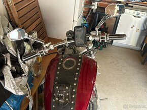 Suzuki Intruder 750 - 7