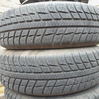 Plechové disky + zimni pneu  Hyundai i 20  14" - 7