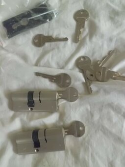 Nový Samozamykací Bezpečnostní Zámek BERA 92 s Kováním a Fab - 7