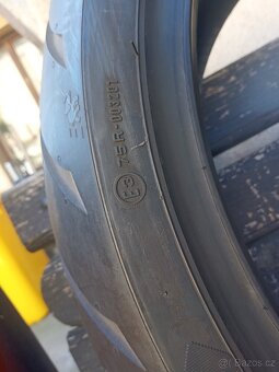 Prodám pneu Metzeler roadtec 01 rozměry 190/50 zr17 - 7