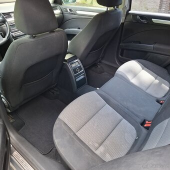 Škoda superb 2.0D / 2010 rok - 7