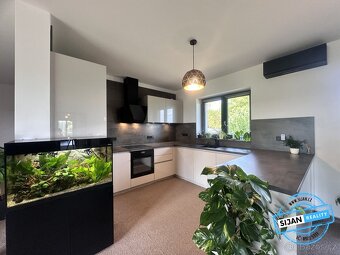 Rodinný dům 6+kk, Choltice, ev.č. 00570 - 7