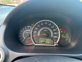 Mitsubishi Space staar 1,0 rok 2014 - 7