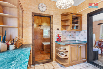Prodej rodinného domu, 1304 m², Česká Lípa, ul. Husova - 7