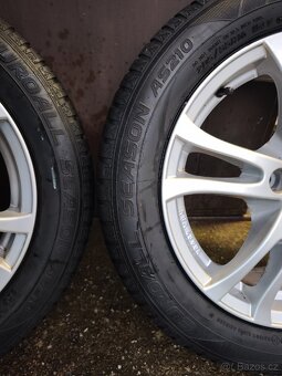 Prodám zimní kola Ford 205/55R16 - 7