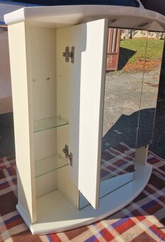 Koupelnová skříňka dřevěná se světlem - 7