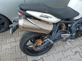 Prodám Triumph Speed Triple 675 - 7