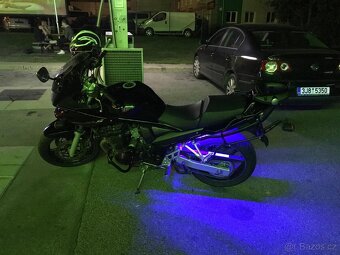 Suzuki gsf 650 S - 7