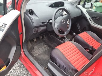 Toyota Yaris, 1.3 VVTi 64kw 1.majitel Klima - 7