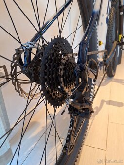 GT Avalanche 29" Comp - vel. L - 7