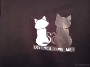 Černá mikina s kočičkami a nápisem "LOVE YOU, LOVE ME" - 7