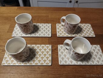 SADA DESIGNOVÝCH HRNKŮ NA KÁVU AMADEUS FRANCIE - 7