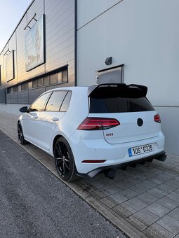 Volkswagen Golf 7.5 GTI performace 231kw - 7