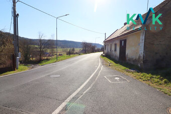 Prodej rodinného domu 3+1 v obci Chyše, 35 km od Karlových V - 7
