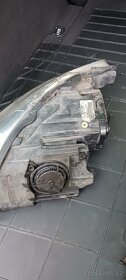 Přední světla na Audi Q7 - 7