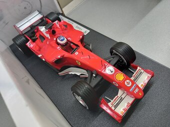 F1 FERRARI F2005 2005 RUBENS BARRICHELLO HOTWHEELS 1:18 - 7