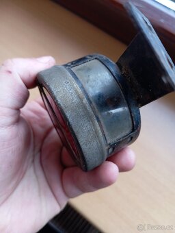 Prodám zadní světlo stop na předválečný vůz - 7