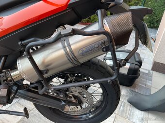 BMW F800 GS 2011, zánovní stav - 7