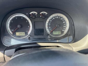 WV GOLF 4 1.4 55KW - PLNĚ FUNKČNÍ - 7