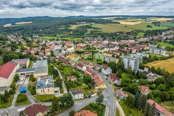 Prodej stavebního pozemku ve Zbirohu, klid, zeleň, výborná d - 7