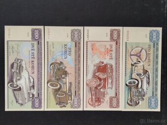 Vice kusů bankovek,UNC - 7