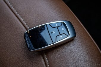 Mercedes-Benz GLS 350 d 4MATIC - 7