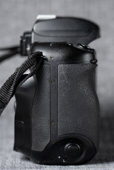 Fujifilm FinePix S3 Pro - 7