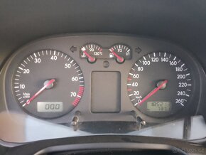 Volkswagen Golf 1.6 77kw NOVÁ STK - 7