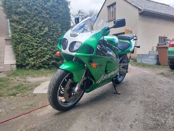 Kawasaki ZX7R ninja - 7