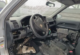 ND z Honda CR-V 2204.cm3 103.kw nafta r.v.2005 (K31) - 7