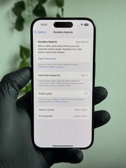 iPhone 15 Pro 128GB - 100% baterie - 7