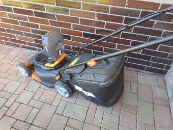 PRODAM  TUTO ZAHRADNI SOUPRAVU WORKS - 7