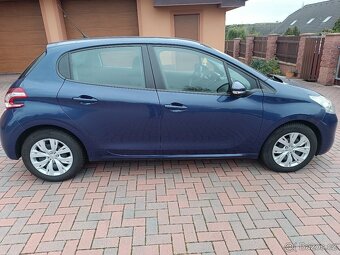 Peugeot 208, najeto 61 TKM, motor 1.2 benzin - 60Kw - 7