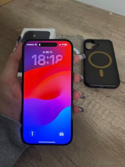 iPhone 16 (128 GB) – Černý, TOP STAV, V ZÁRUCE - 7
