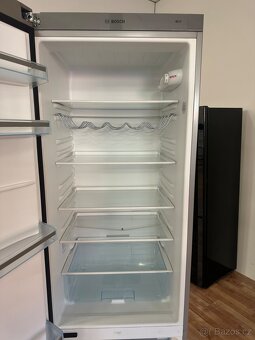 Lednice s mrazákem Bosch (238) - 7