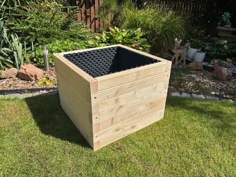 Nový vyvýšený záhon - 7