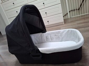 Korba ke kocarku Baby Jogger cerna - 7