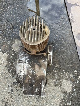 Motor Čz 125 T,B - 7