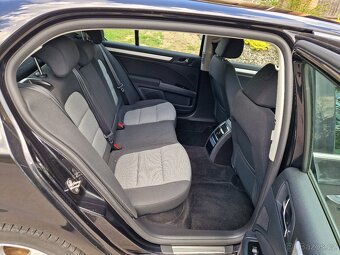 Škoda Superb 2 1,6 TDI, 77 KW xenony - 7