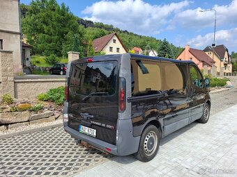 Opel Vivaro 1.9 CDTI 74 kW r.v. 11/2005 9 míst - 7