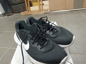 NIKE RUN - výborný stav - 7