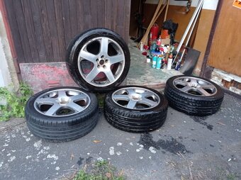 Alu kola VW Santa Fe originál r17 s novými pneu 225/45 - 7