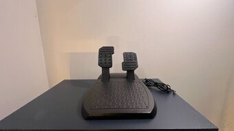 Thrustmaster Ferrari závodní volant + pedály pro XBOX - 7