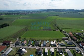 Prodej stavebního pozemku 920 m2 - 7