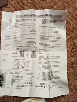 Mobilní napájeci centrum,dobíjení PB akumulátorů z solárního - 7