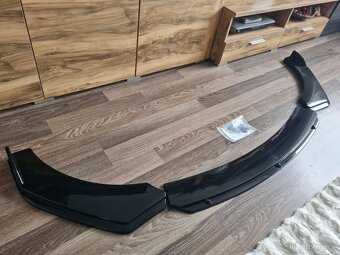 Predný spojler pod nárazník vhodný pre modely AUDI BMW - 7